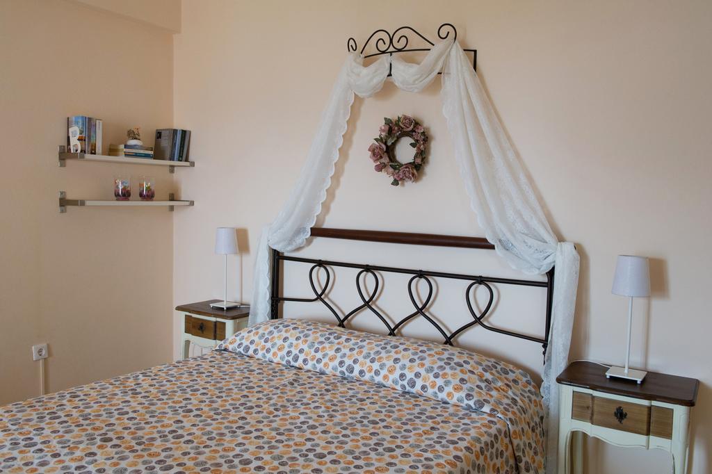 Mirella Studios Λουτρά Ωραίας Ελένης Εξωτερικό φωτογραφία