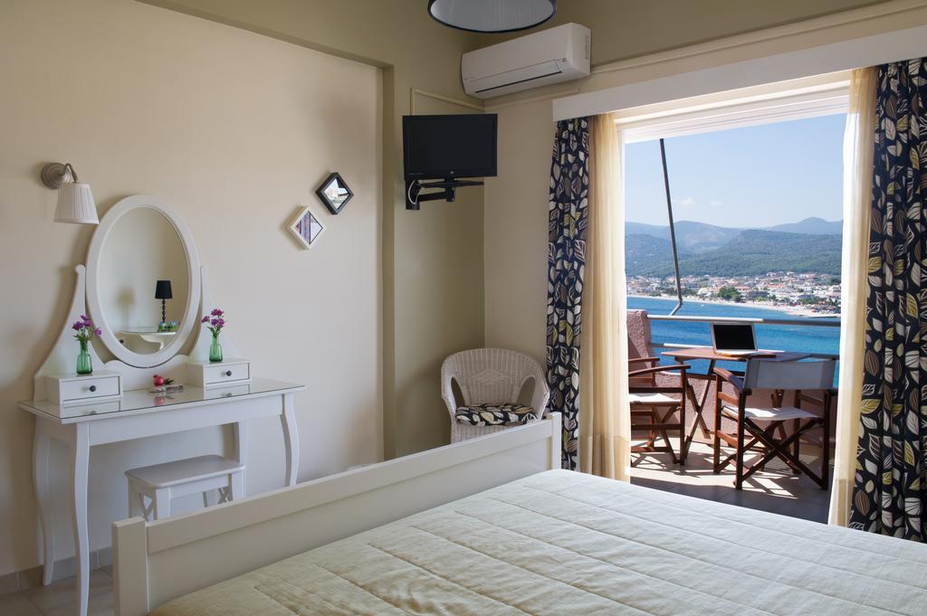Mirella Studios Λουτρά Ωραίας Ελένης Δωμάτιο φωτογραφία