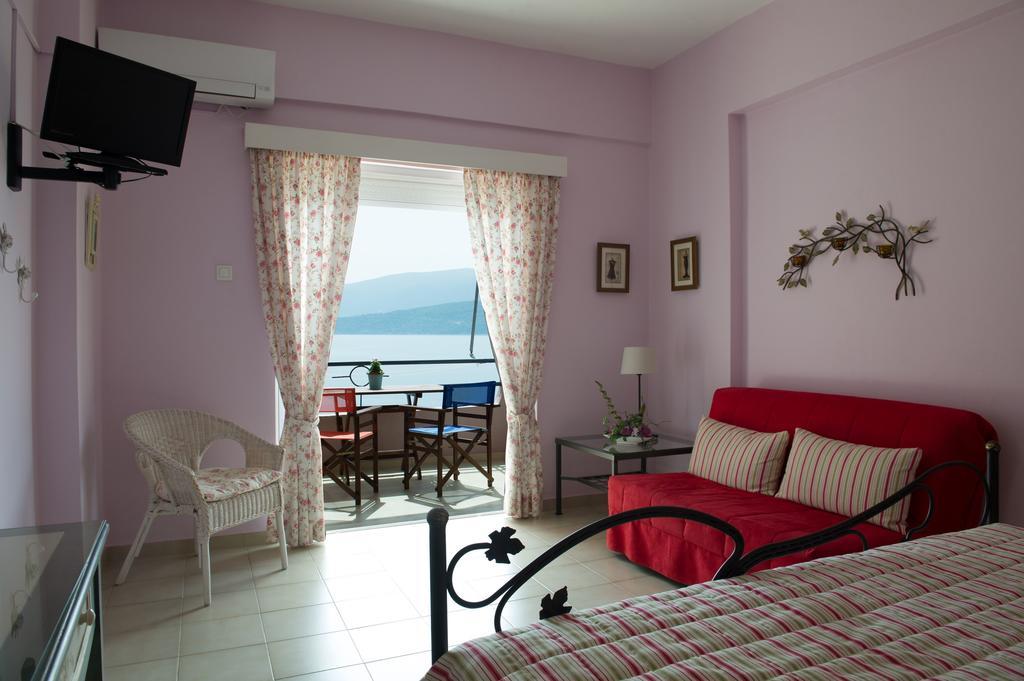 Mirella Studios Λουτρά Ωραίας Ελένης Εξωτερικό φωτογραφία