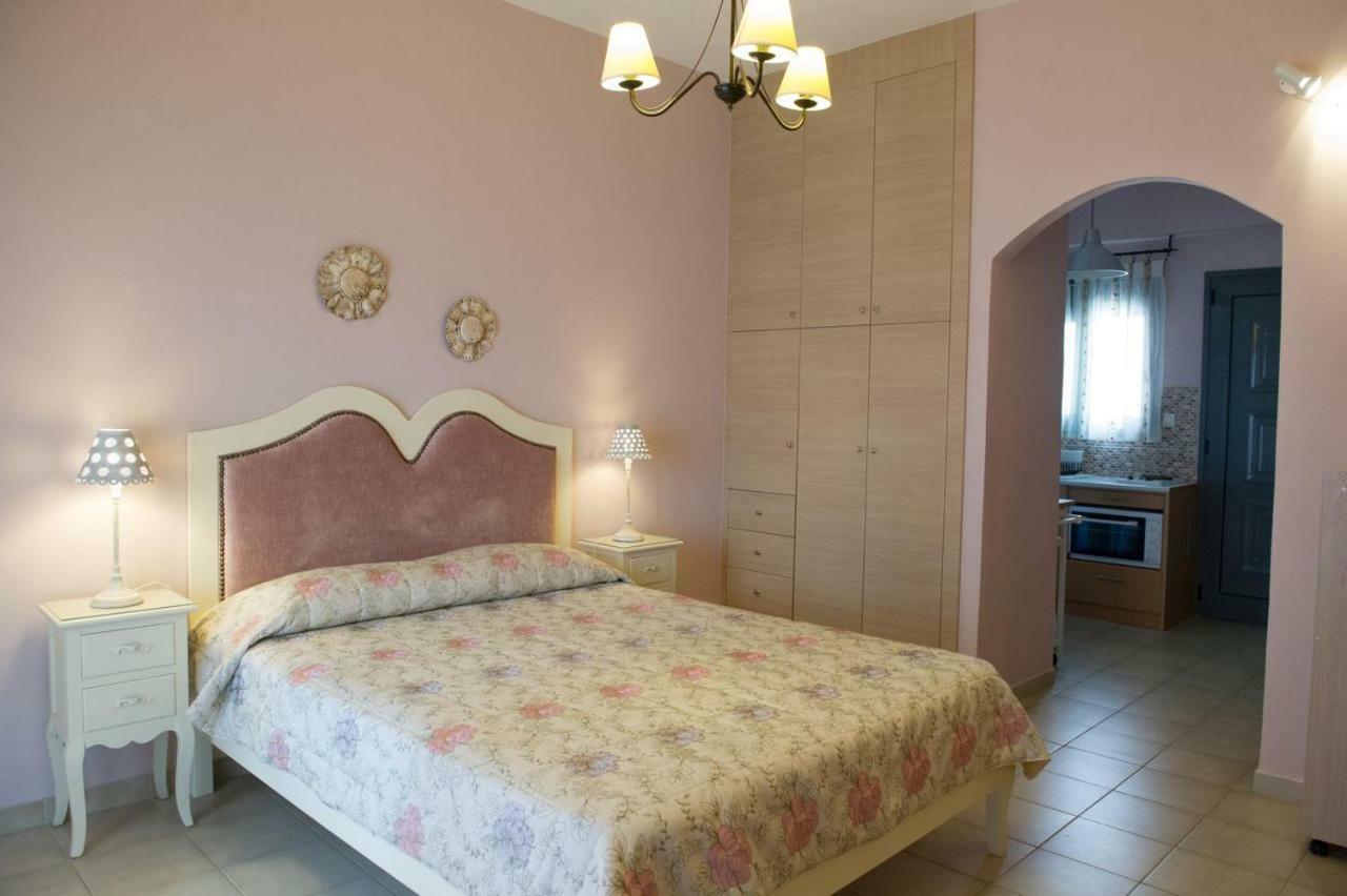 Mirella Studios Λουτρά Ωραίας Ελένης Εξωτερικό φωτογραφία